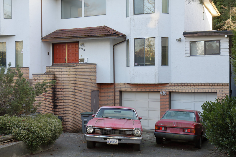 Illustration for article titled Pics from the Curbside: 2018-02-12 to The Boulevards